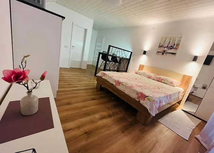 Bagaric Апартаменты Стари Град